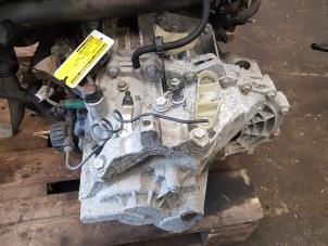 Gebruikte Versnellingsbak Renault Megane Prijs € 550,00 Margeregeling aangeboden door de Nollen autorecycling