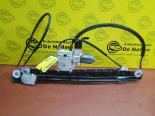 Gebruikte Raammechaniek 4Deurs links-voor Ford S-Max Prijs € 100,00 Margeregeling aangeboden door de Nollen autorecycling