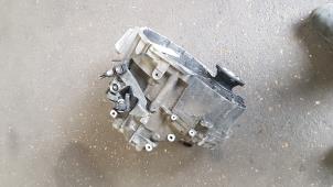 Gebruikte Versnellingsbak Volkswagen Eos (1F7/F8) 2.0 TDI 16V Prijs € 295,00 Margeregeling aangeboden door de Nollen autorecycling