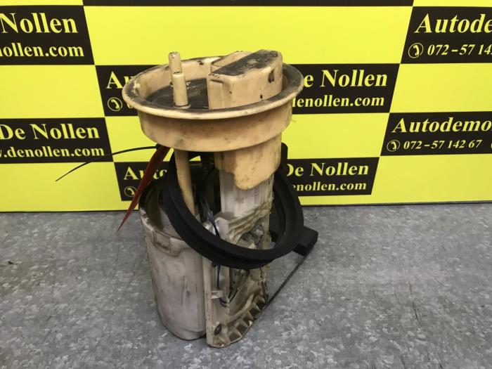 Gebruikte Tank element Pomp Volkswagen Polo IV (9N1/2/3) 1.4 TDI 70 Prijs € 43,56 Inclusief btw aangeboden door autodemontage denollen