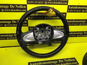 Gebruikte Stuurwiel Mini Mini (R56) 1.4 16V One Prijs € 100,00 Margeregeling aangeboden door de Nollen autorecycling