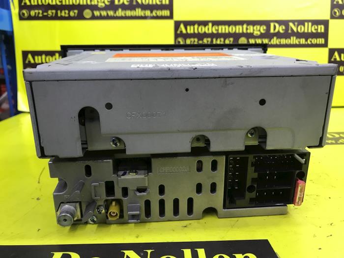 CD Speler van een Audi A4 2006