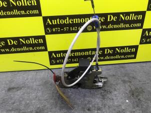 Gebruikte Deurslot Cilinder rechts Mercedes Sprinter Prijs op aanvraag aangeboden door de Nollen autorecycling