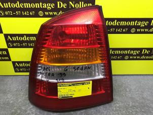 Gebruikte Achterlicht links Opel Astra G (F08/48) Prijs € 27,00 Margeregeling aangeboden door de Nollen autorecycling