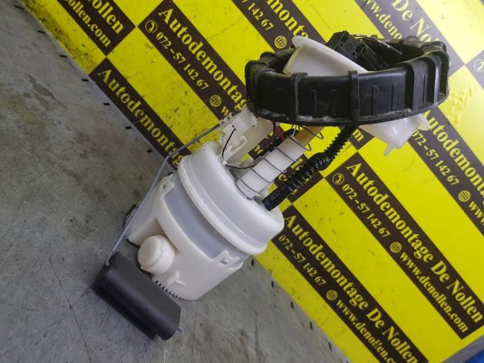 Gebruikte Tank element Pomp BMW Mini (R50/53) 1.4 16V One Prijs € 112,00 Margeregeling aangeboden door autodemontage denollen