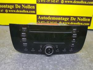 Gebruikte Radio Fiat Grande Punto (199) Prijs € 100,00 Margeregeling aangeboden door de Nollen autorecycling
