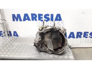 Gebruikte Automaatbak Renault Scénic II (JM) 2.0 16V Prijs € 525,00 Margeregeling aangeboden door Maresia Parts