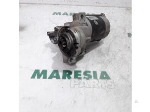 Gebruikte Startmotor Renault Espace (JK) 3.0 dCi V6 24V Prijs € 40,00 Margeregeling aangeboden door Maresia Parts