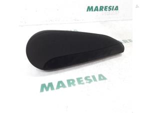 Gebruikte Armsteun Citroen C4 Grand Picasso (UA) 1.8 16V Prijs € 50,00 Margeregeling aangeboden door Maresia Parts