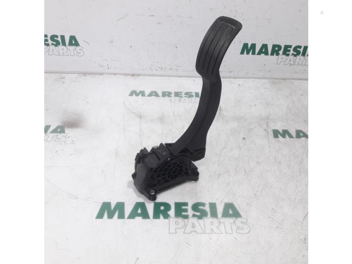 Gebruikte Gaspedaalpositie Sensor Citroen Jumpy 1.6 Blue HDi 115 Prijs € 30,00 Margeregeling aangeboden door Maresia Parts