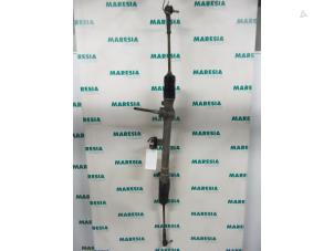 Gebruikte Stuurhuis Fiat Stilo MW (192C) 1.9 JTD 115 Prijs € 60,00 Margeregeling aangeboden door Maresia Parts