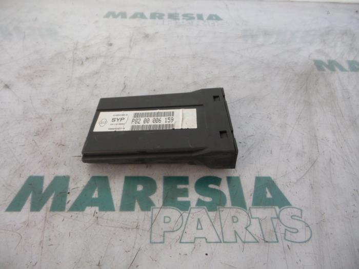 Gebruikte Computer Diversen Renault Vel Satis (BJ) 3.0 dCi V6 24V Prijs € 42,50 Margeregeling aangeboden door Maresia Parts