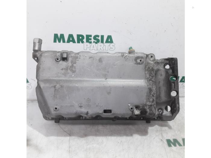 Gebruikte Carterpan Citroen C4 Grand Picasso (UA) 2.0 HDiF 16V 135 Prijs € 50,00 Margeregeling aangeboden door Maresia Parts