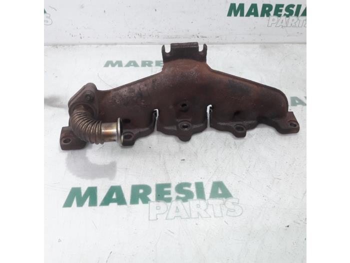 Gebruikte Spruitstuk Uitlaat Citroen C4 Grand Picasso (UA) 2.0 HDiF 16V 135 Prijs € 29,95 Margeregeling aangeboden door Maresia Parts