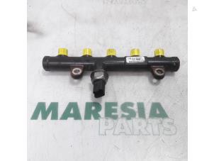 Gebruikte Common rail (Injectie) Citroen C4 Grand Picasso (UA) 2.0 HDiF 16V 135 Prijs € 39,95 Margeregeling aangeboden door Maresia Parts