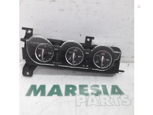 Gebruikte Display Interieur Alfa Romeo 159 Sportwagon (939BX) 3.2 JTS V6 24V Prijs € 50,00 Margeregeling aangeboden door Maresia Parts