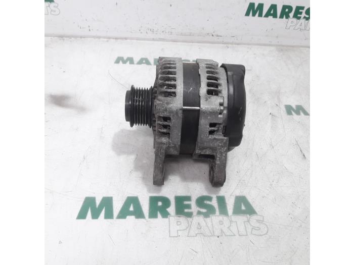 Gebruikte Dynamo Alfa Romeo 159 Sportwagon (939BX) 3.2 JTS V6 24V Prijs € 157,50 Margeregeling aangeboden door Maresia Parts
