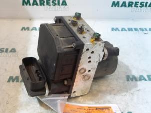 Gebruikte ABS Pomp Fiat Ulysse (179) 2.2 JTD 16V Prijs € 50,00 Margeregeling aangeboden door Maresia Parts
