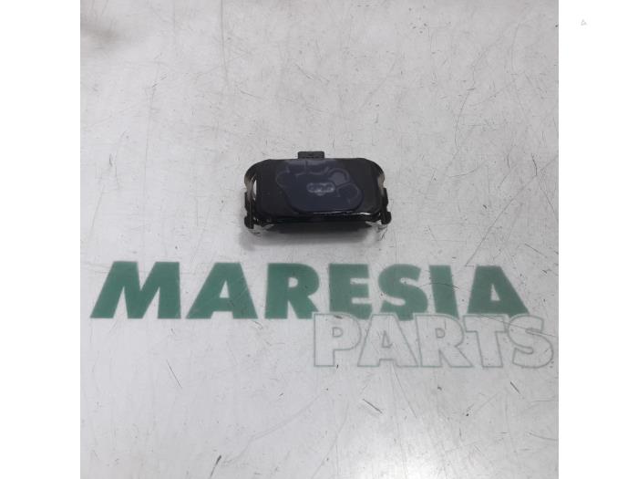 Gebruikte Regensensor Peugeot 307 CC (3B) 2.0 16V Prijs € 35,00 Margeregeling aangeboden door Maresia Parts