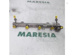 Gebruikte Injector brug Fiat 500/595/695 1.4 T-Jet 16V 695 Prijs € 50,00 Margeregeling aangeboden door Maresia Parts