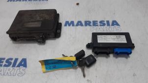 Gebruikte Computer Motormanagement Renault Espace (JE) 3.0 V6 24V Grand Espace Prijs € 183,75 Margeregeling aangeboden door Maresia Parts