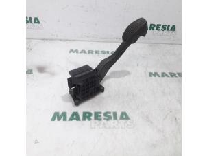 Gebruikte Sensor Gaspedaalpositie Fiat 500 (312) 1.4 16V Prijs € 30,00 Margeregeling aangeboden door Maresia Parts