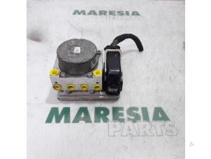 Gebruikte ABS Pomp Citroen C3 (SC) 1.6 HDi 92 Prijs € 119,95 Margeregeling aangeboden door Maresia Parts