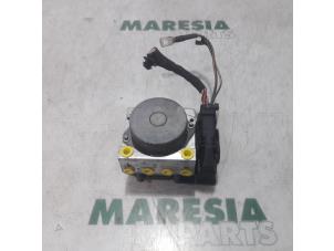 Gebruikte ABS Pomp Renault Scénic II (JM) 1.6 16V Prijs € 105,00 Margeregeling aangeboden door Maresia Parts