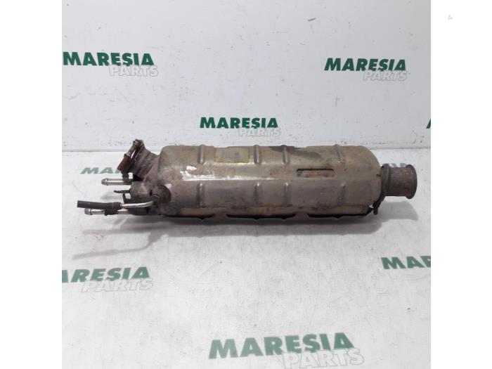 Gebruikte Roetfilter Citroen C-Crosser 2.2 HDiF 16V Prijs € 225,00 Margeregeling aangeboden door Maresia Parts