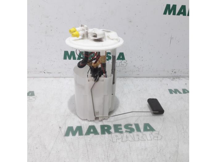 Gebruikte Tank element Pomp Renault Scénic III (JZ) 1.6 Energy dCi 130 Prijs € 45,00 Margeregeling aangeboden door Maresia Parts