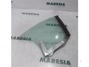 Gebruikte Ruit 2Deurs rechts-achter Peugeot 207 CC (WB) 1.6 16V Prijs € 25,00 Margeregeling aangeboden door Maresia Parts