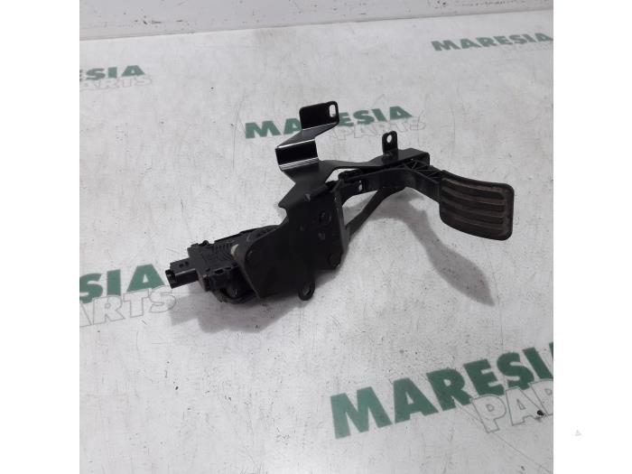 Gebruikte Sensor Gaspedaalpositie Fiat Scudo (270) 2.0 D Multijet Prijs € 75,00 Margeregeling aangeboden door Maresia Parts