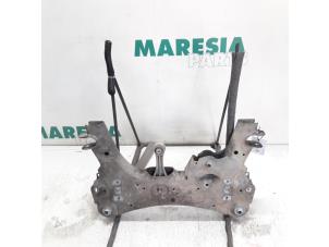 Gebruikte Subframe Renault Kangoo Express (FW) 1.5 dCi 70 Prijs € 90,75 Inclusief btw aangeboden door Maresia Parts