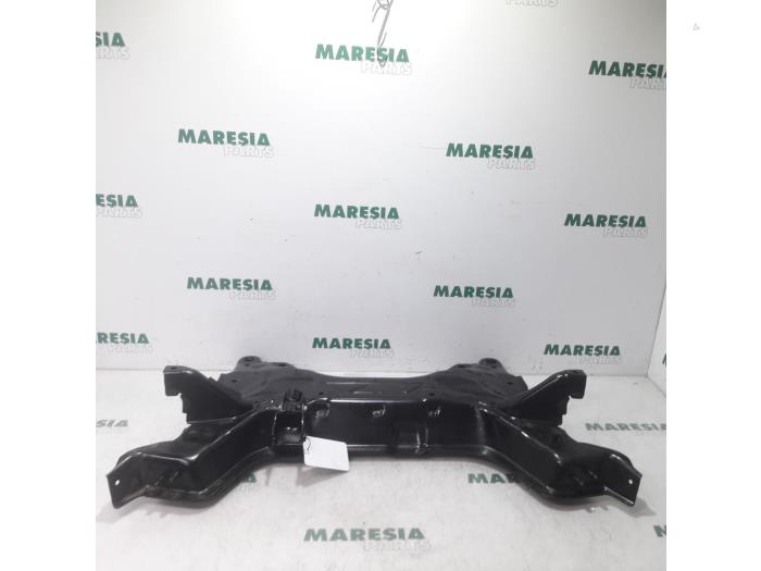 Gebruikte Subframe Peugeot 3008 I (0U/HU) 1.6 HDiF 16V Prijs € 50,00 Margeregeling aangeboden door Maresia Parts