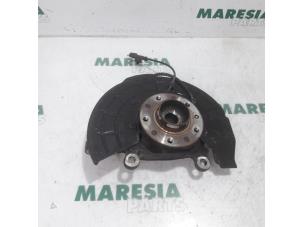 Gebruikte Fusee links-voor Fiat 500X (334) 1.6 E-torq 16V Prijs € 157,50 Margeregeling aangeboden door Maresia Parts