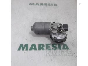 Gebruikte Ruitenwissermotor voor Fiat 500X (334) 1.6 E-torq 16V Prijs € 90,00 Margeregeling aangeboden door Maresia Parts