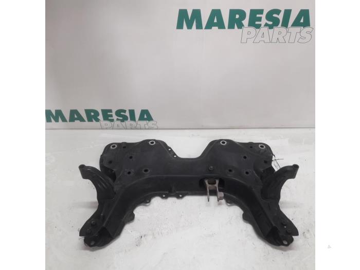 Gebruikte Subframe Fiat 500X (334) 1.6 E-torq 16V Prijs € 262,50 Margeregeling aangeboden door Maresia Parts