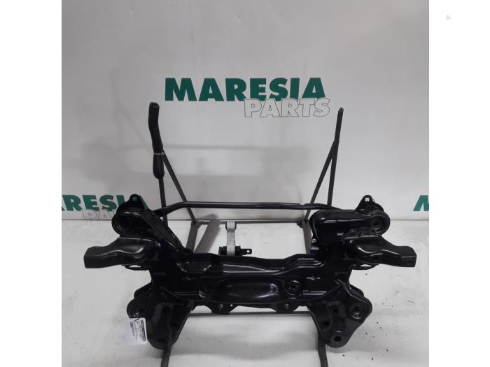 Gebruikte Subframe Peugeot 2008 (CU) 1.2 Vti 12V PureTech 82 Prijs € 70,00 Margeregeling aangeboden door Maresia Parts