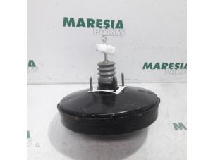 Gebruikte Rembekrachtiger Alfa Romeo Giulietta (940) 1.6 JTDm 16V Prijs € 59,99 Margeregeling aangeboden door Maresia Parts