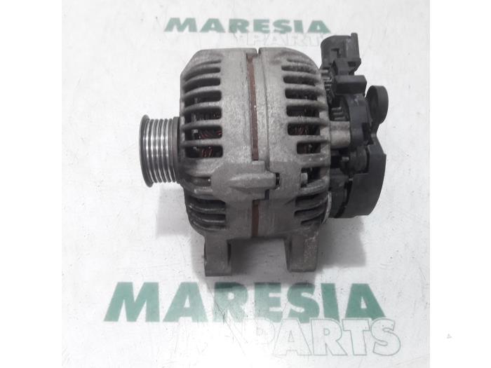 Gebruikte Alternator Citroen C4 Grand Picasso (UA) 1.8 16V Prijs € 49,99 Margeregeling aangeboden door Maresia Parts