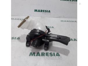 Gebruikte Kachel Ventilatiemotor Citroen C4 Grand Picasso (UA) 1.8 16V Prijs € 30,00 Margeregeling aangeboden door Maresia Parts