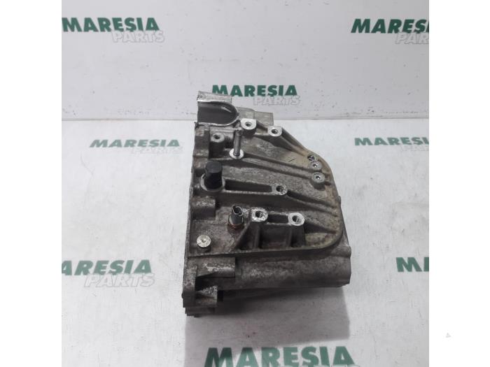 Gebruikte Versnellingsbakhuis Peugeot 407 SW (6E) 2.0 HDiF 16V Prijs € 50,00 Margeregeling aangeboden door Maresia Parts