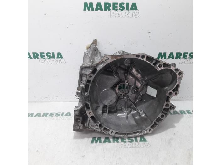 Gebruikte Versnellingsbakhuis Peugeot 407 SW (6E) 2.0 HDiF 16V Prijs € 50,00 Margeregeling aangeboden door Maresia Parts