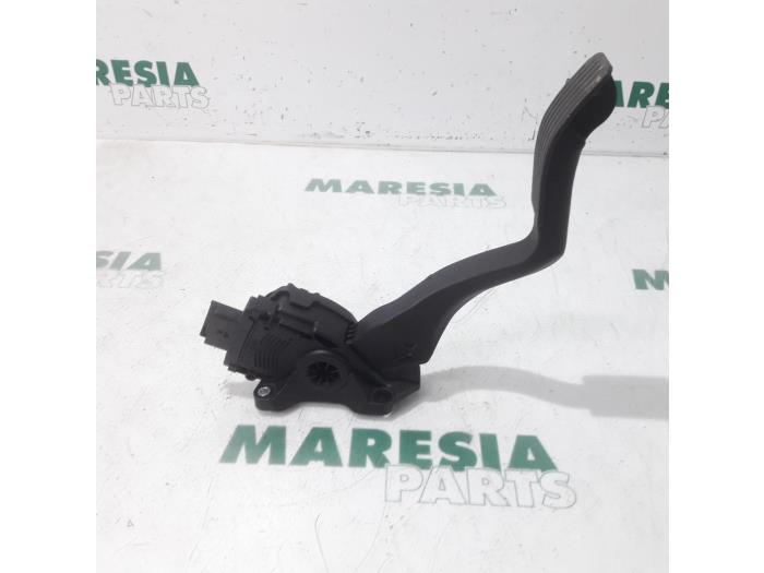 Gebruikte Gaspedaalpositie Sensor Peugeot 207/207+ (WA/WC/WM) 1.4 16V VTi Prijs € 20,00 Margeregeling aangeboden door Maresia Parts