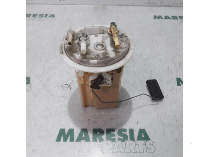 Gebruikte Tank element Pomp Citroen C6 (TD) 3.0 HDiF V6 24V Prijs € 50,00 Margeregeling aangeboden door Maresia Parts