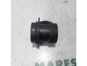 Gebruikte Luchthoeveelheidsmeter Citroen C5 III Tourer (RW) 2.0 HDiF 16V Prijs € 34,00 Margeregeling aangeboden door Maresia Parts