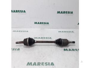 Gebruikte Homokineetas links-voor Fiat 500 (312) 1.3 MJTD 16V Prijs € 50,00 Margeregeling aangeboden door Maresia Parts