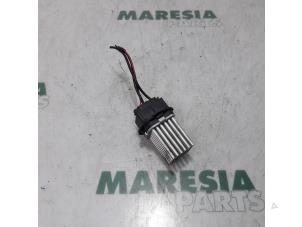 Gebruikte Kachel Weerstand Citroen C4 Berline (LC) 1.6 16V VTi 120 Prijs € 25,00 Margeregeling aangeboden door Maresia Parts