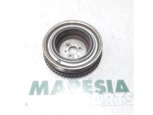 Gebruikte Krukas Poelie Fiat Bravo (198A) 1.4 16V Prijs € 24,95 Margeregeling aangeboden door Maresia Parts