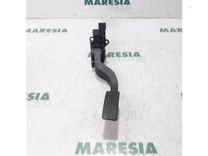 Gebruikte Gaspedaalpositie Sensor Fiat Ducato (250) 2.2 D 100 Multijet Euro 4 Prijs € 50,00 Margeregeling aangeboden door Maresia Parts